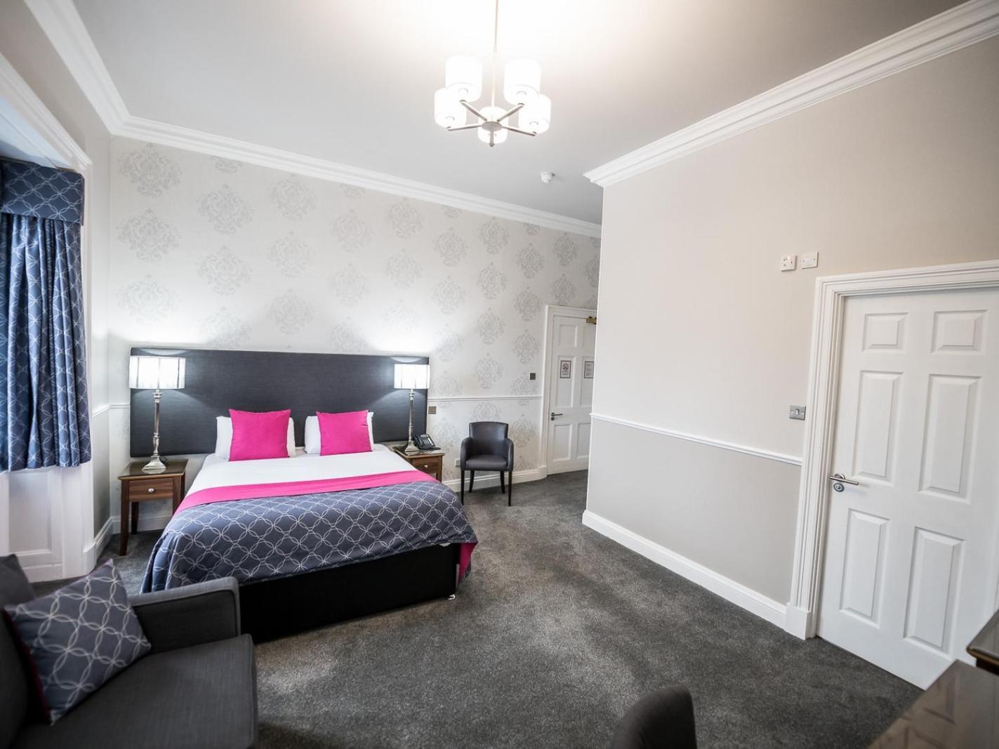 Kincaid House Hotel Milton of Campsie Extérieur photo